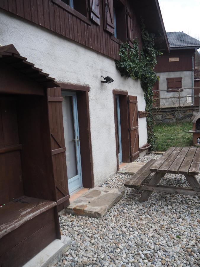 Hostal Les Bordes De Paloumieres Val-de-Sos Exterior foto