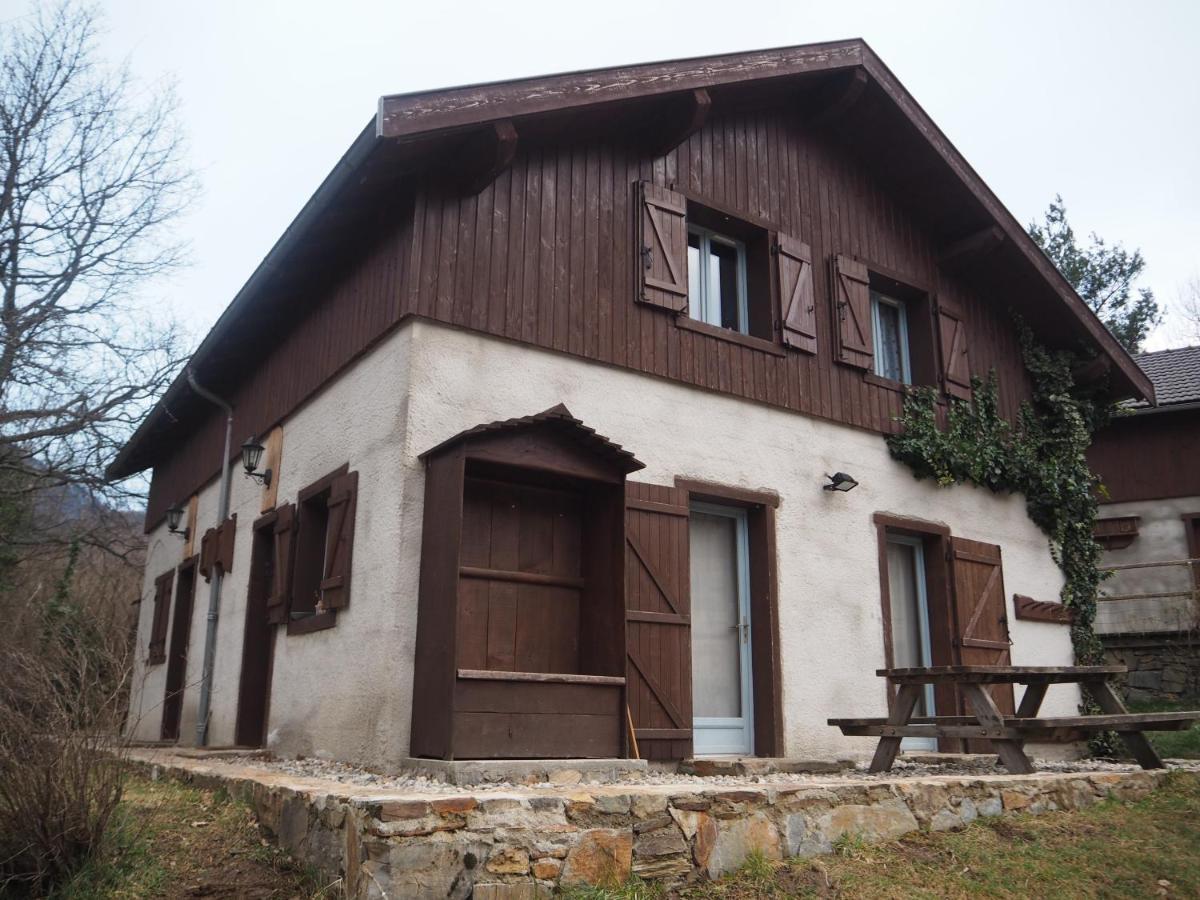 Hostal Les Bordes De Paloumieres Val-de-Sos Exterior foto