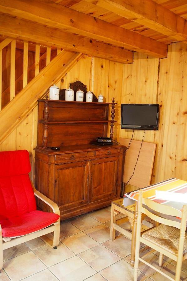 Hostal Les Bordes De Paloumieres Val-de-Sos Exterior foto