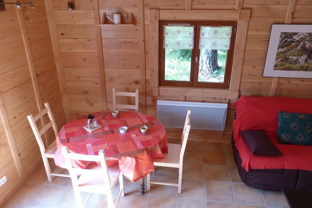 Hostal Les Bordes De Paloumieres Val-de-Sos Exterior foto
