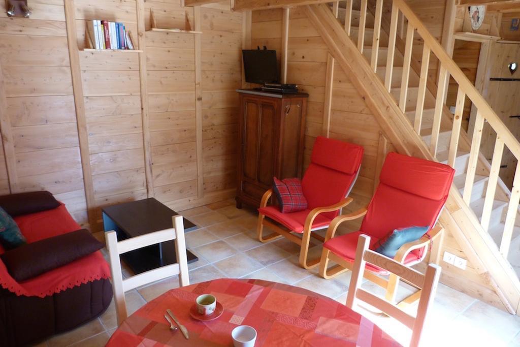 Hostal Les Bordes De Paloumieres Val-de-Sos Exterior foto